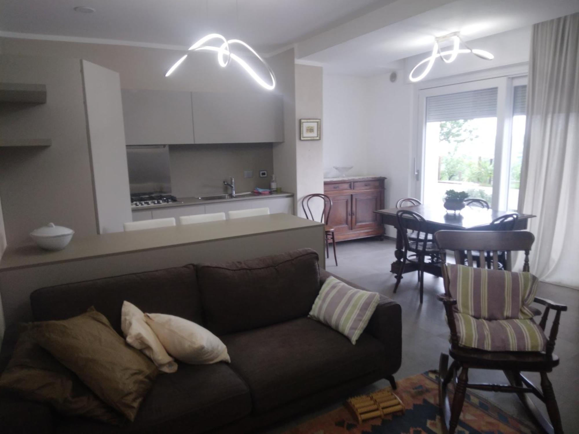 Cicci House Apartment Alba  Ngoại thất bức ảnh